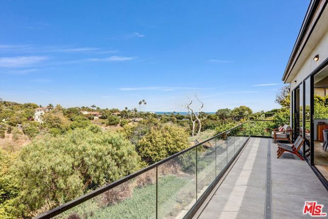 6656 Dume Drive B, Malibu, CA 90265