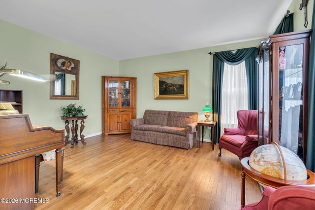 1326 Indian Hill Road, Toms River, NJ 08753