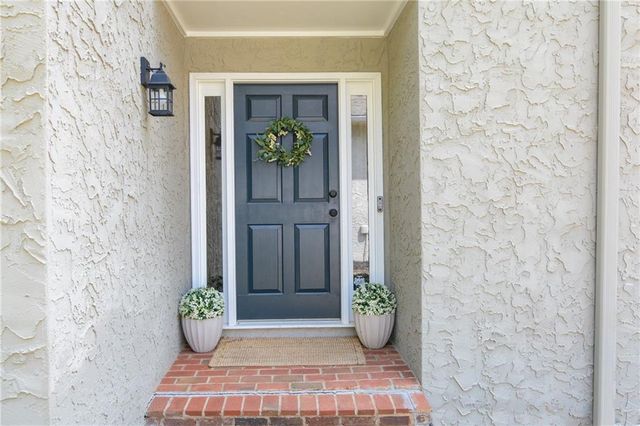 2560 Links End, Roswell, GA 30076