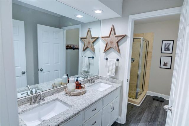 2560 Links End, Roswell, GA 30076