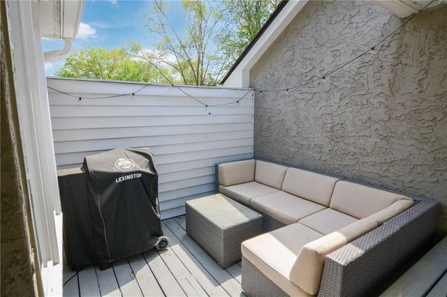 2560 Links End, Roswell, GA 30076