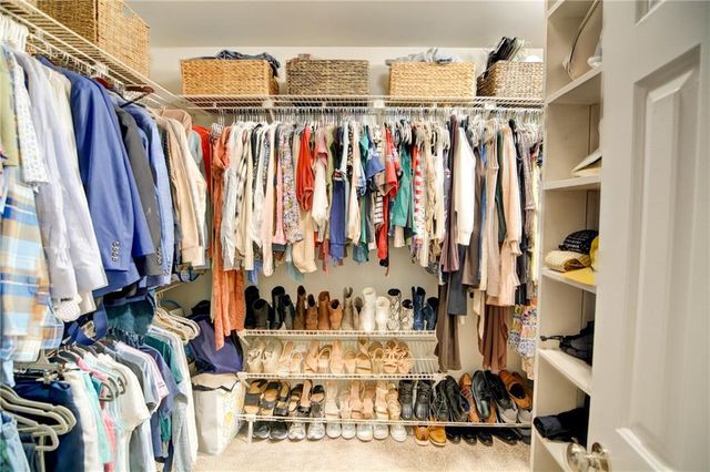 2560 Links End, Roswell, GA 30076