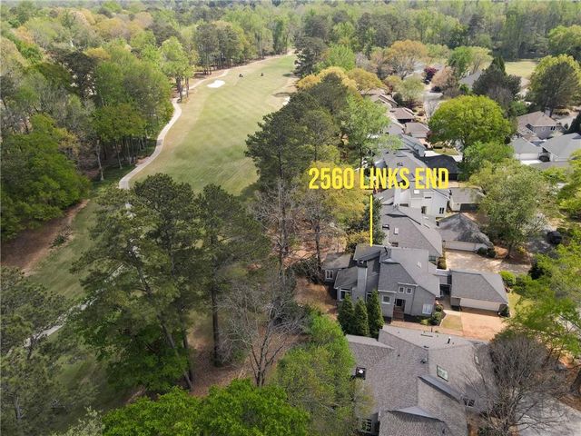 2560 Links End, Roswell, GA 30076
