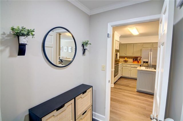 2560 Links End, Roswell, GA 30076