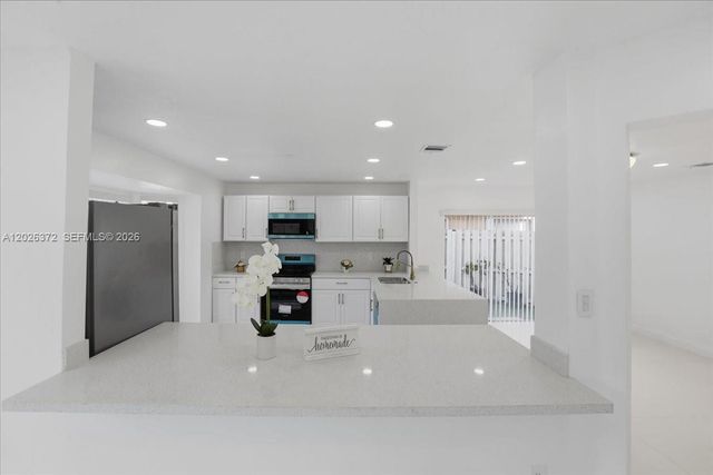 13209 NW 12th Ct, Sunrise, FL 33323