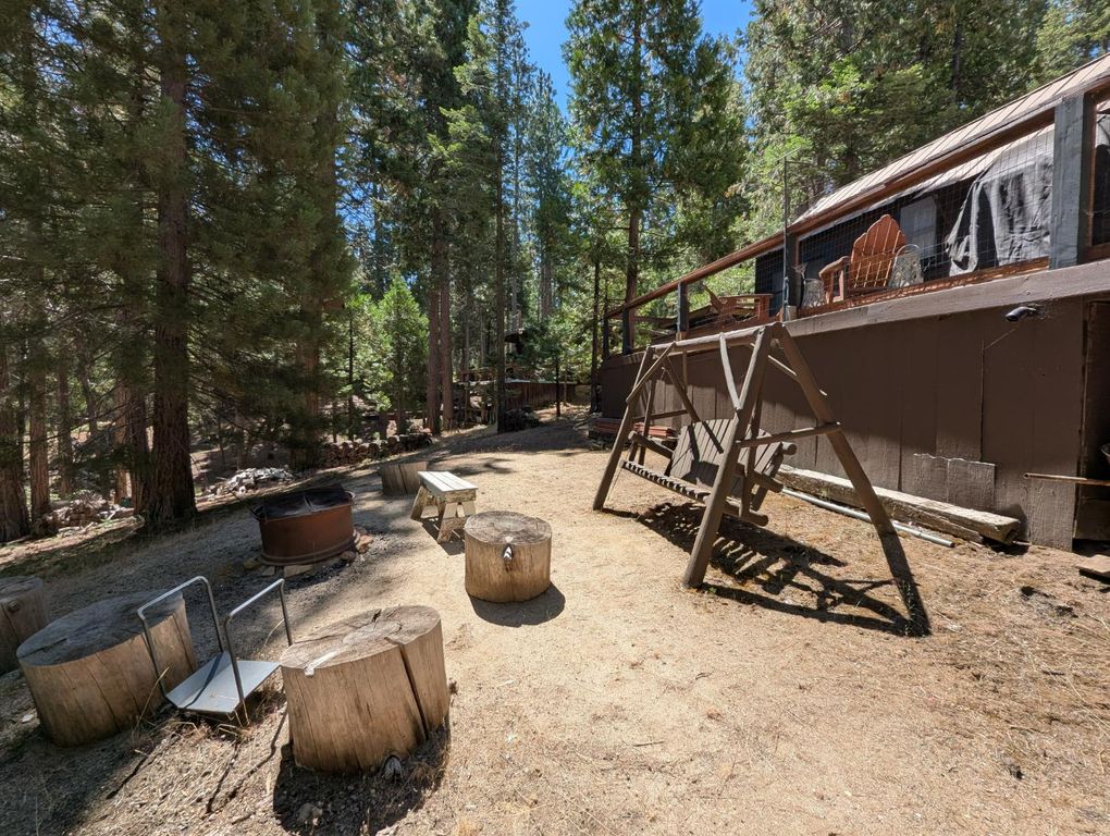 Image 25 of property listing at 65066 Stellar Jay Lane, Unincorporated, CA 93628