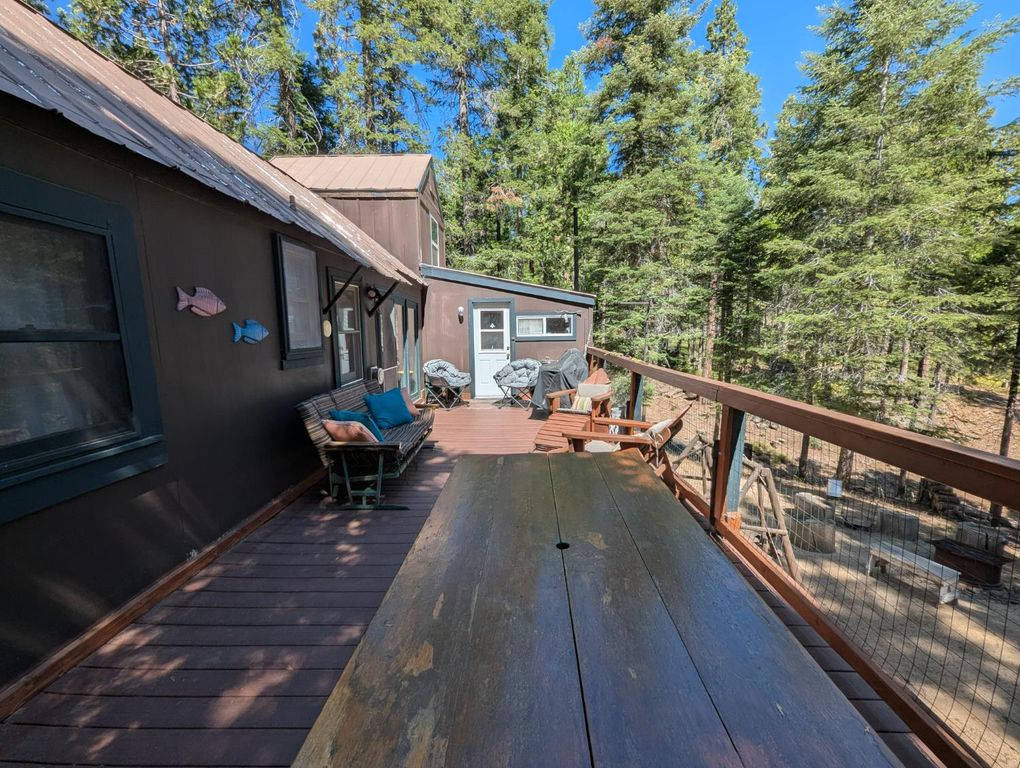 Image 29 of property listing at 65066 Stellar Jay Lane, Unincorporated, CA 93628