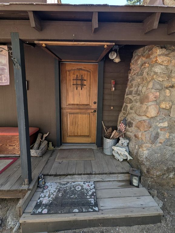 Image 3 of property listing at 65066 Stellar Jay Lane, Unincorporated, CA 93628