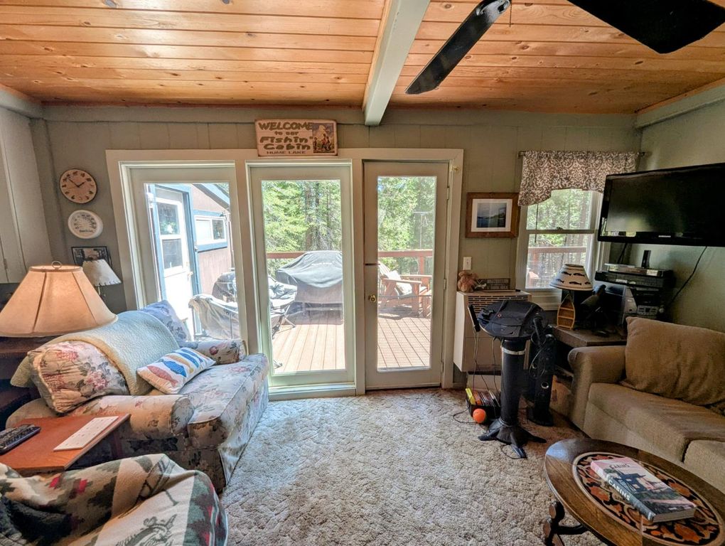 Image 5 of property listing at 65066 Stellar Jay Lane, Unincorporated, CA 93628