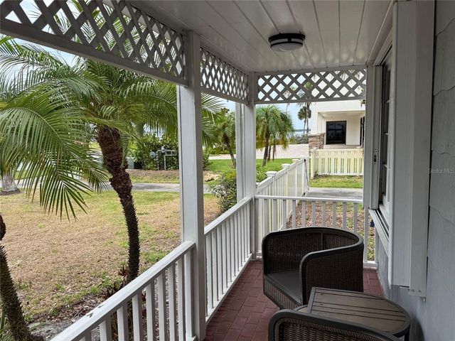 220 LYNDHURST STREET, Dunedin, FL 34698
