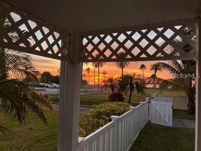 220 LYNDHURST STREET, Dunedin, FL 34698