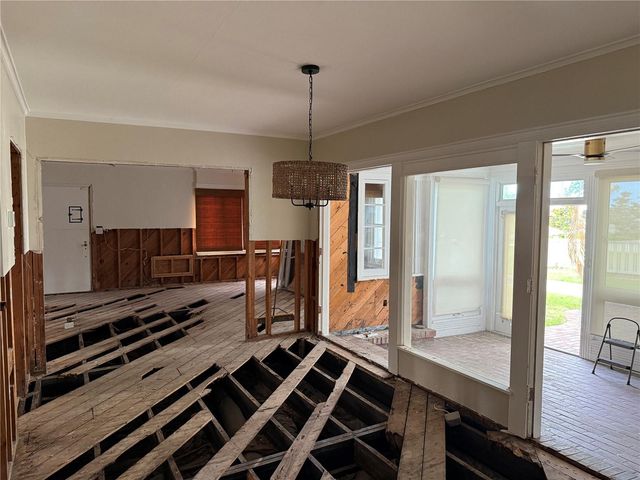 220 LYNDHURST STREET, Dunedin, FL 34698