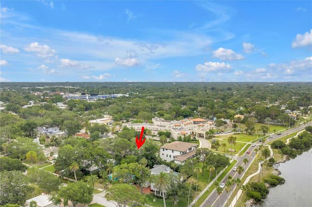 220 LYNDHURST STREET, Dunedin, FL 34698
