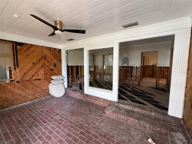 220 LYNDHURST STREET, Dunedin, FL 34698