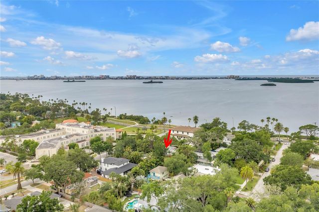 220 LYNDHURST STREET, Dunedin, FL 34698