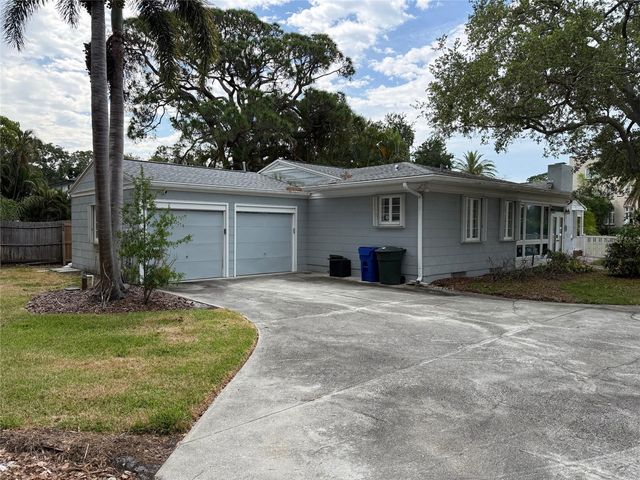 220 LYNDHURST STREET, Dunedin, FL 34698