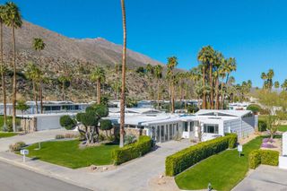 246 E Avenida Granada, Palm Springs, CA 92264