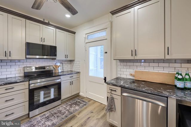 130 PARK AVE, Ephrata, PA 17522