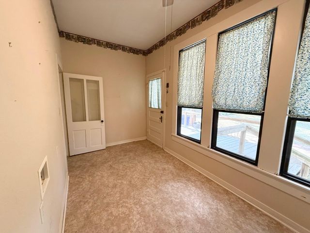 405 S 10th Street, Crockett, TX 75835