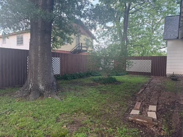 405 S 10th Street, Crockett, TX 75835