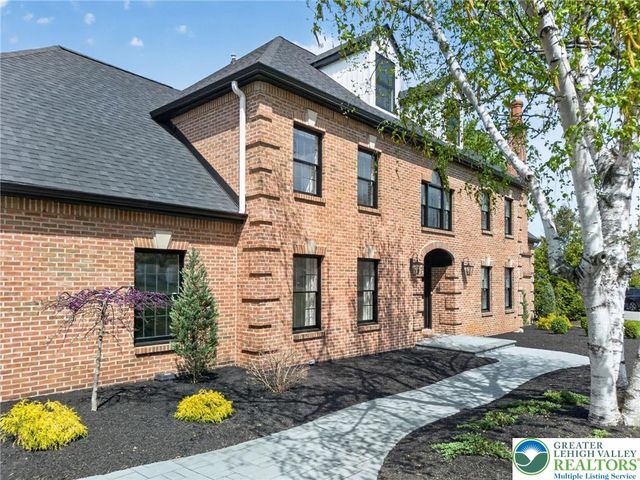 2240 GREENWOOD Road, Salisbury Twp, PA 18103