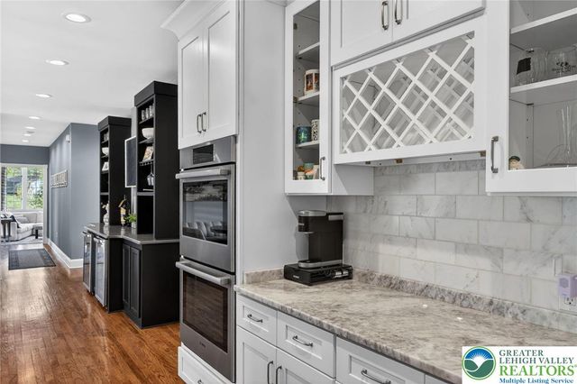 2240 GREENWOOD Road, Salisbury Twp, PA 18103