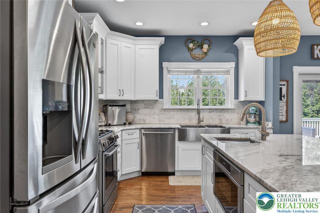 2240 GREENWOOD Road, Salisbury Twp, PA 18103