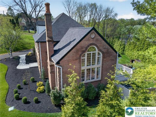 2240 GREENWOOD Road, Salisbury Twp, PA 18103