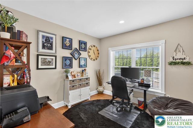 2240 GREENWOOD Road, Salisbury Twp, PA 18103