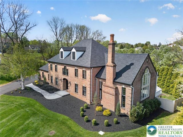 2240 GREENWOOD Road, Salisbury Twp, PA 18103