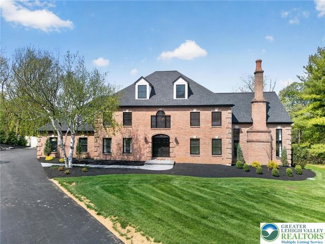2240 GREENWOOD Road, Salisbury Twp, PA 18103