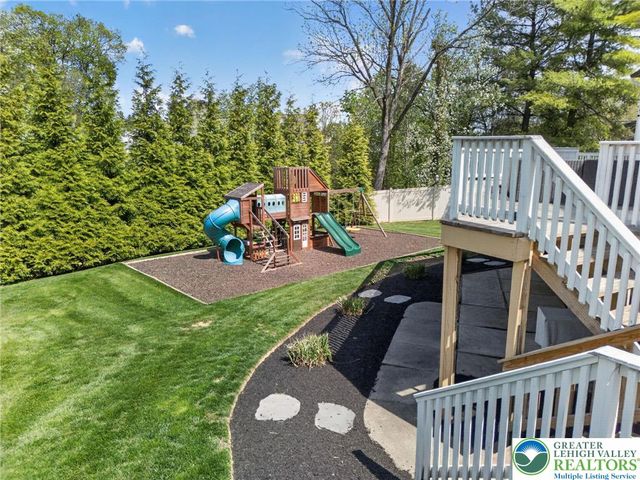 2240 GREENWOOD Road, Salisbury Twp, PA 18103