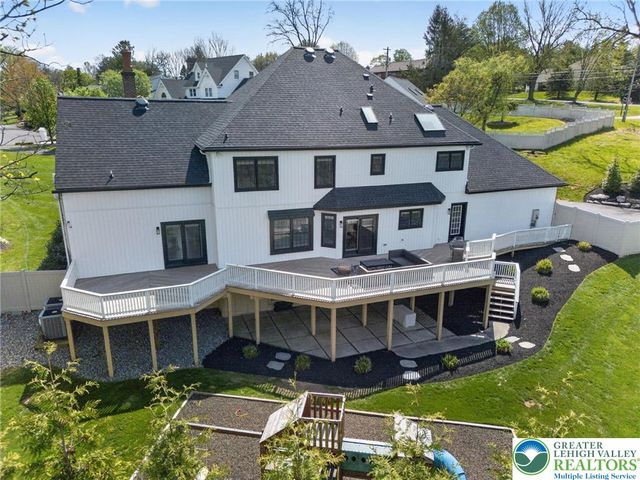 2240 GREENWOOD Road, Salisbury Twp, PA 18103