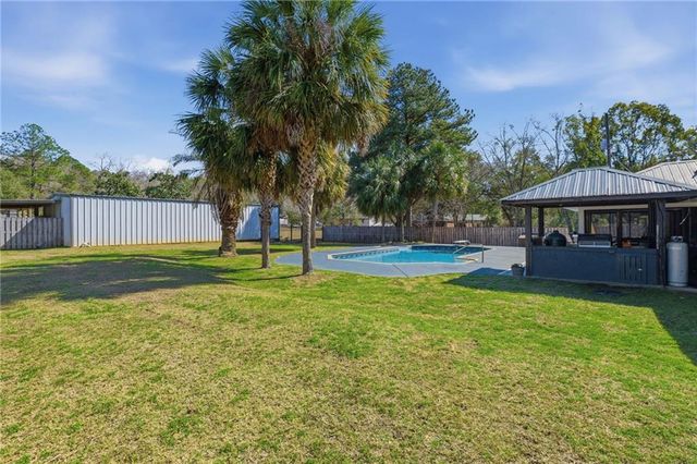 11991 Lee Bishop Road, Irvington, AL 36544