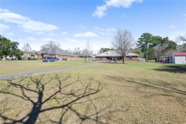 11991 Lee Bishop Road, Irvington, AL 36544
