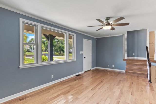 2209 Ruth St, Springfield, TN 37172