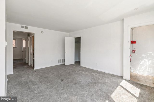 1227 W CHAMPLOST AVE, Philadelphia, PA 19141