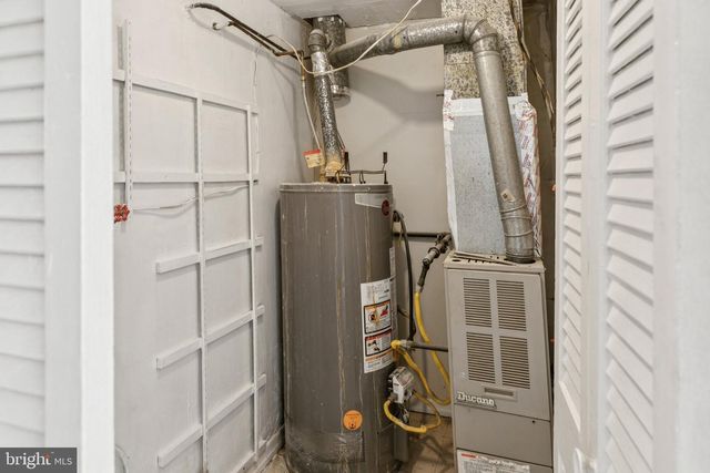 1227 W CHAMPLOST AVE, Philadelphia, PA 19141