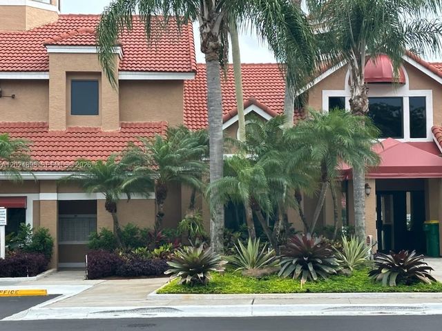 15560 SW 104th Ter 614, Miami, FL 33196