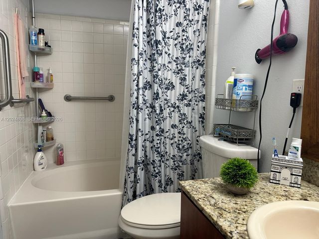 15560 SW 104th Ter 614, Miami, FL 33196