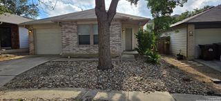 8022 Braes Run, San Antonio, TX 78254