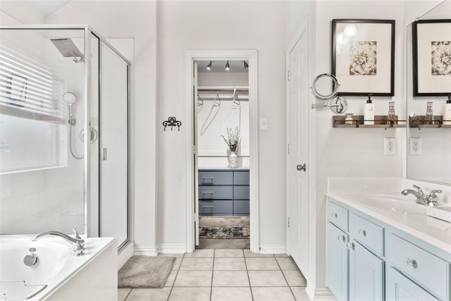 1311 Fleetwood Cove Drive, Grand Prairie, TX 75052
