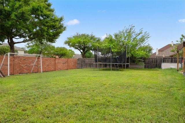1311 Fleetwood Cove Drive, Grand Prairie, TX 75052