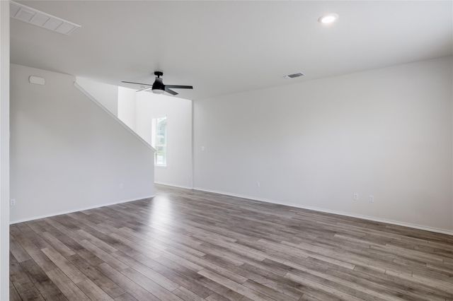 46 Snowy Plover LN, Leander, TX 78641