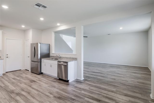 46 Snowy Plover LN, Leander, TX 78641