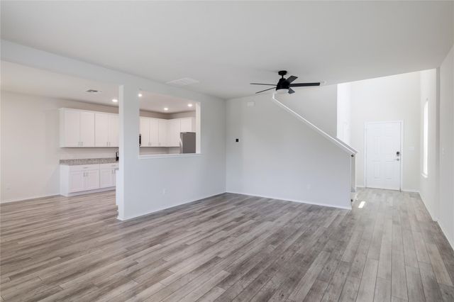46 Snowy Plover LN, Leander, TX 78641