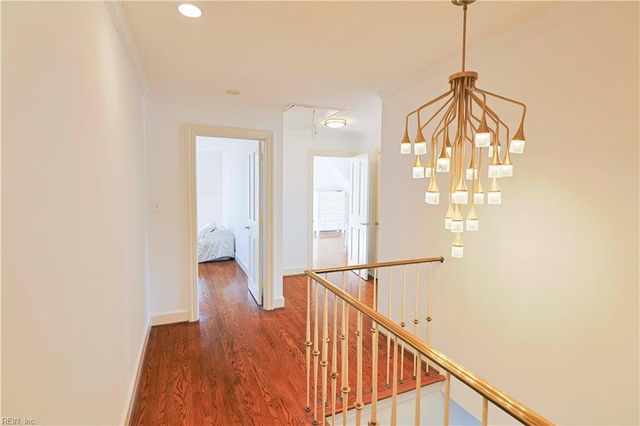 4 Cedar Point DR, Hampton, VA 23669