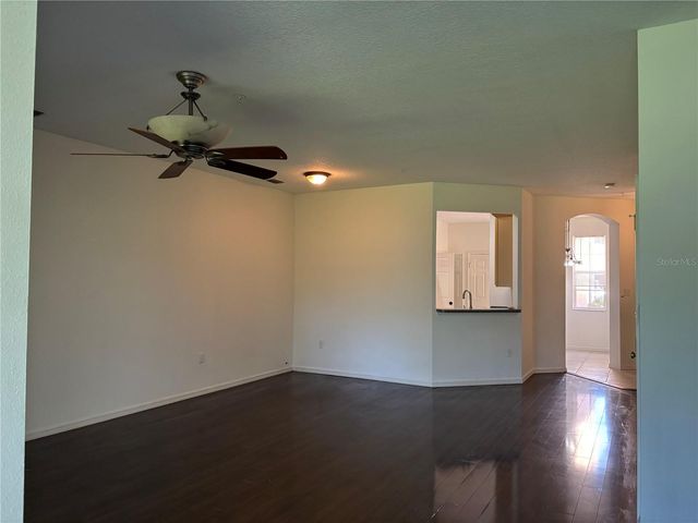 3429 PARKRIDGE CIRCLE 19-103, Sarasota, FL 34243