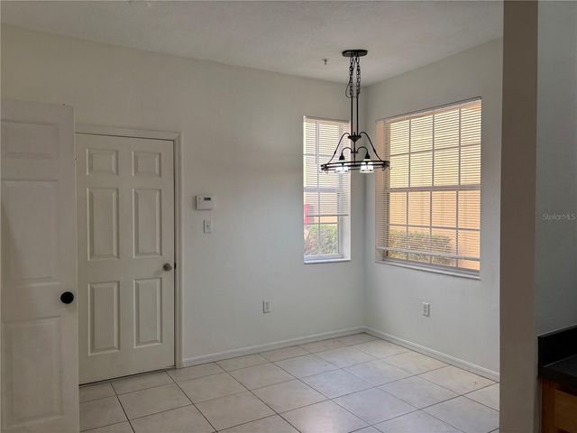 3429 PARKRIDGE CIRCLE 19-103, Sarasota, FL 34243