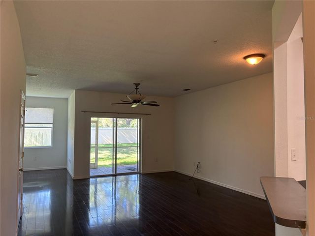 3429 PARKRIDGE CIRCLE 19-103, Sarasota, FL 34243